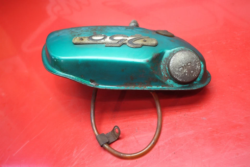 Suzuki T250 1971 tanque de aceite  Foto 2 de 4