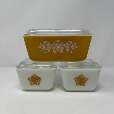 Vintage Pyrex Butterfly Gold Refrigerator Set 502 501 with Lids 6 Piece Set