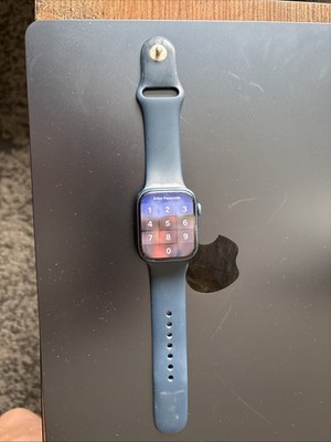 Apple Watch Series 7 45mm Aluminiumgehäuse mit Sportarmband - Abyssblau (GPS) 