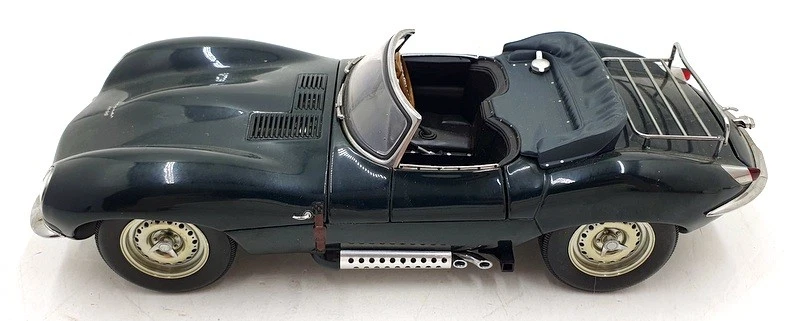 Autoart 1/18 Scale Diecast DC13625K - Jaguar XK SS - Green - Image 3 of 4