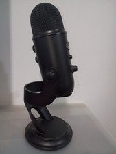 Blue Yeti USB Microphone Black Mute Button Adjustable Stand Headphone Jack