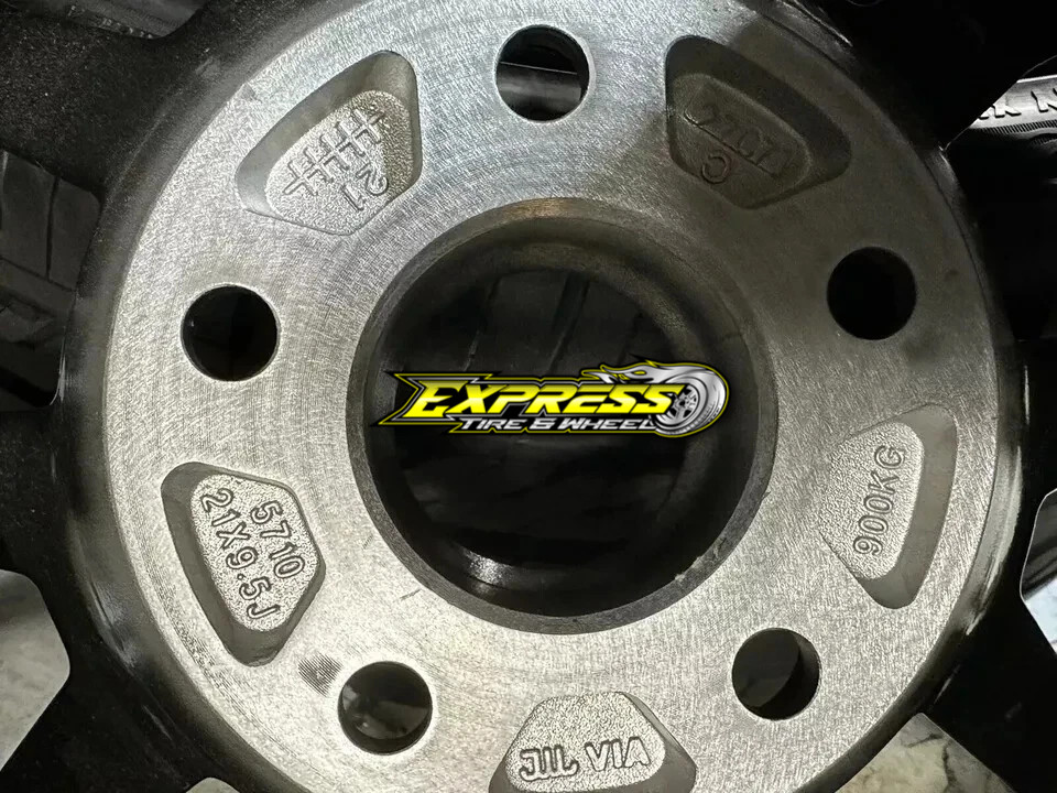 Audi R8 Wheel