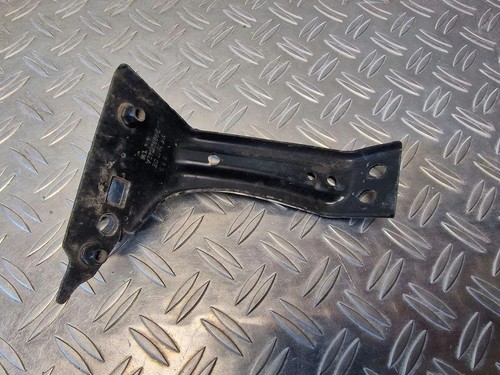 VW PASSAT B7 ALLTRACK 365 Kotflügelhalter vorne rechts 3G0821142A 2.00 31245141