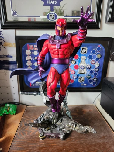 Kotobukiya Magneto 1/6 Scale Fine Art Statue