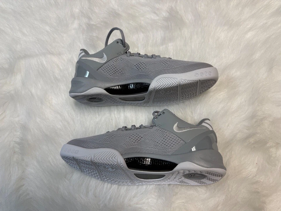 Nike Kobe 8 Kids Size 6Y Sneakers FN0266-003 - Image 2 of 4