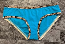 NWT VICTORIA'S SECRET M BLUE LEOPARD PLEAT RUFFLE VINTAGE RARE HIPHUGGER PANTIES