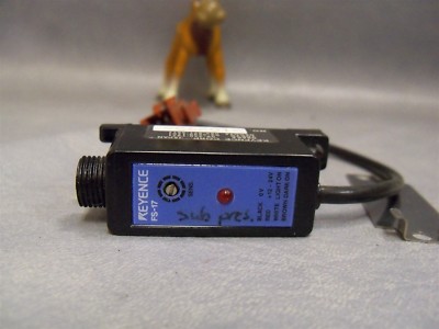 FS-17 Keyence Photoelectric Amplifier Fiber Optic 12-24VDC Sensor/Switch