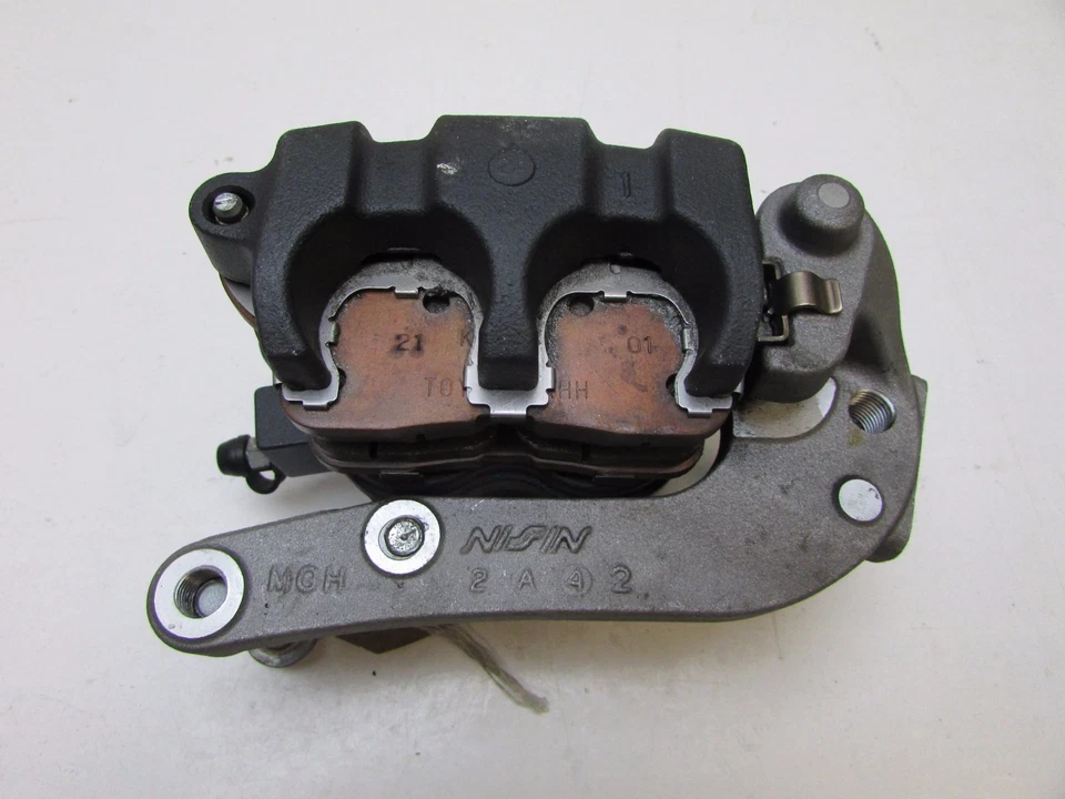 Pinza y soporte de freno trasero doble embrague Honda VFR1200X y VFR1200X 2013-2017 Foto 4 de 4