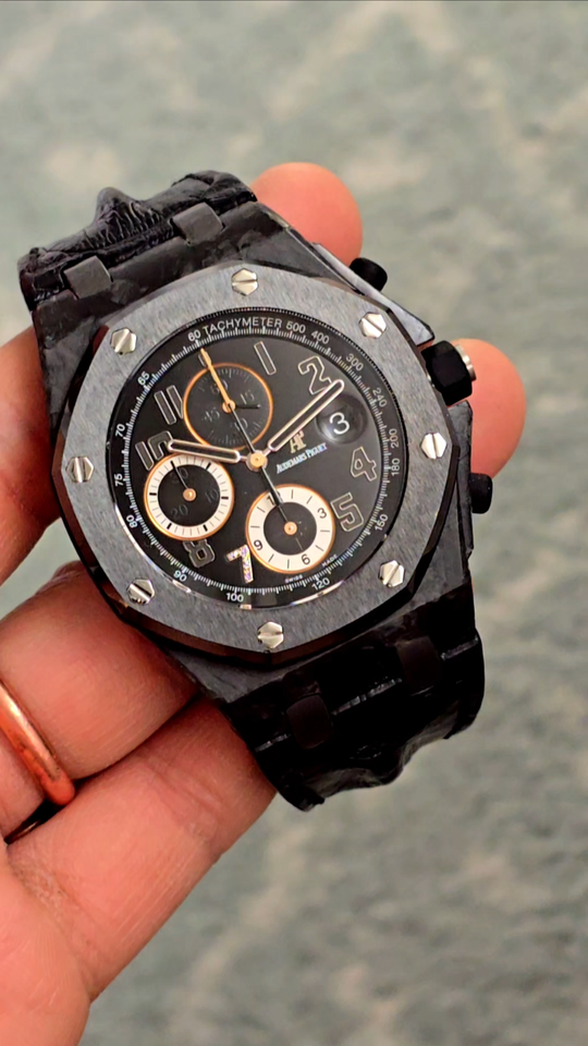 Audemars Piguet Royal Oak Offshore Ginza 7 Carbon 42mm 26205AU.OO ...