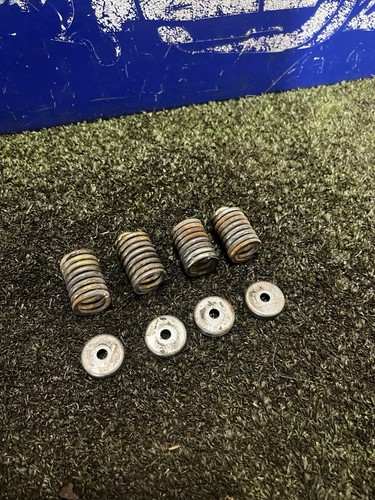 Kawasaki Th23 Petrol trimmer Antvibe Av Spring Set - Picture 2 of 3