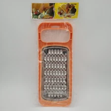 Handheld Kitchen Food Grater with Anti-Slip Grab-Handle Cheese Carrots Etc - NEW