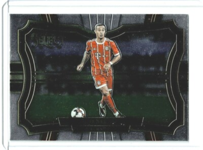 2017 Panini Select Soccer Thiago Alcantara (Bayern Munich) Field