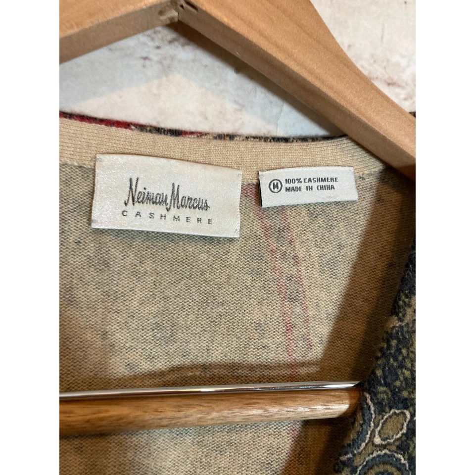 Suéter de cachemir Neiman Marcus para mujer mediano rojo cachemir botón delantero cárdigan Foto 4 de 4