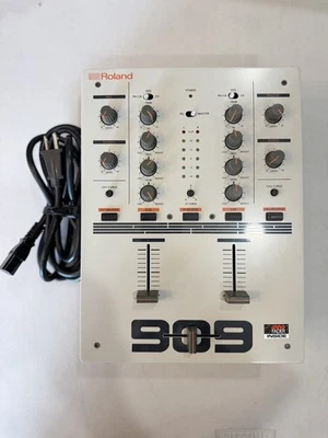Roland DJ-99 DJ Mixer 909 - Very Little Use - 2-Channel -2016 | eBay