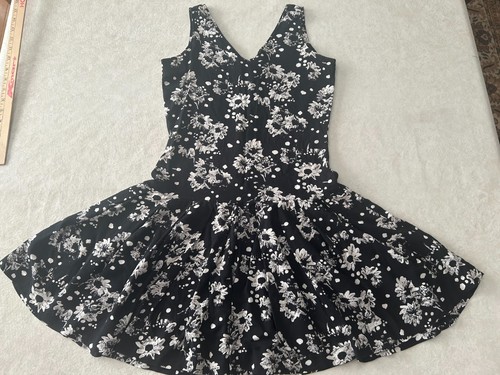 Compagnie Internationale Express Damen Kleid schwarz/weiß Blumenmuster Größe XS - Bild 3 von 11