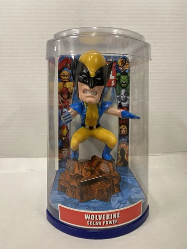 Wolverine Marvel Super Heroes  Solar Powered Self Moving Bobblehead  Rare 2006