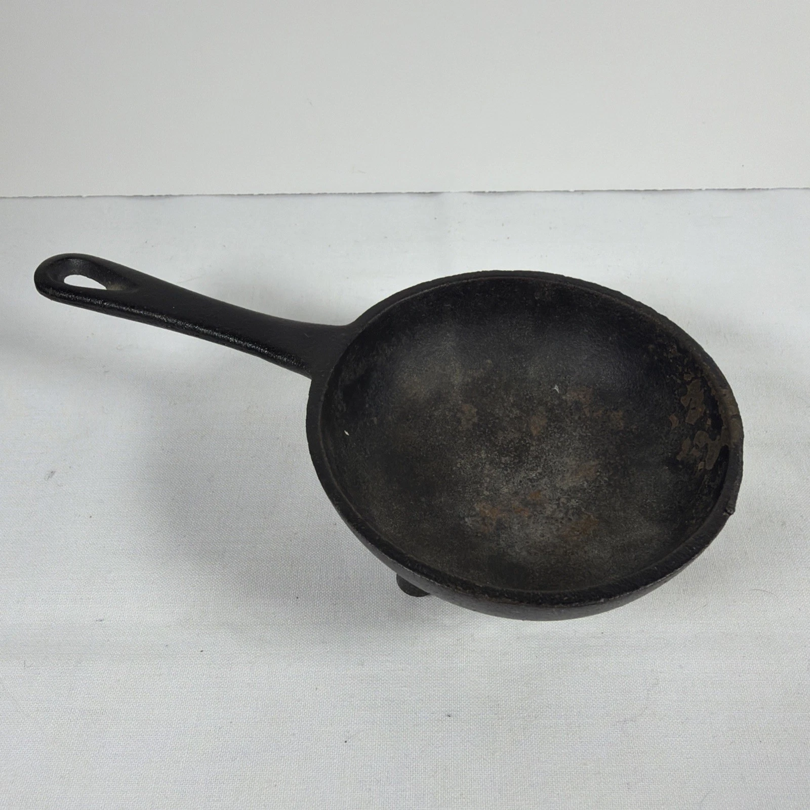 Rare Griswold 771 Skillet 3 Leg Cast Iron Ashtray
Opens in a new window or tab