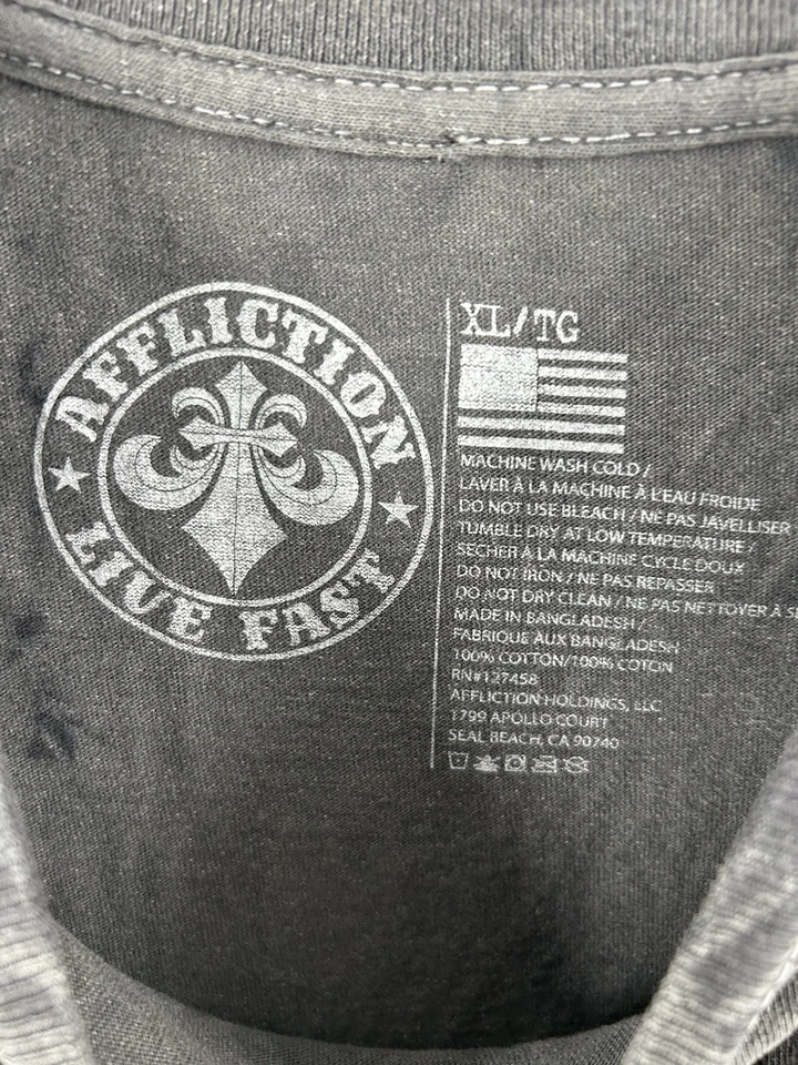 Camisa Affliction Gris Cemento Río Estigia Parca Años 2000 Para Hombre XL DE COLECCIÓN Foto 4 de 4