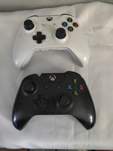 Microsoft Wireless Controller for Xbox one Parts Only - Picture 2 of 4