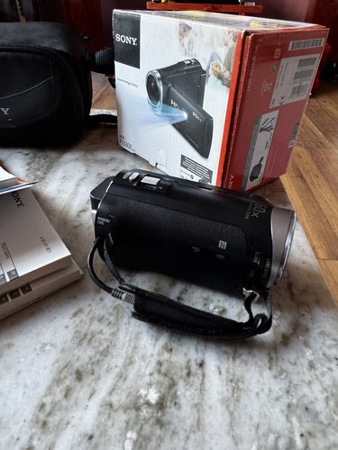 SONY HDR PJ330E FHD Built-in PROJECTOR, WI-FI/AVCHD/MP4 DUAL/9.2 Mp - Picture 4 of 4