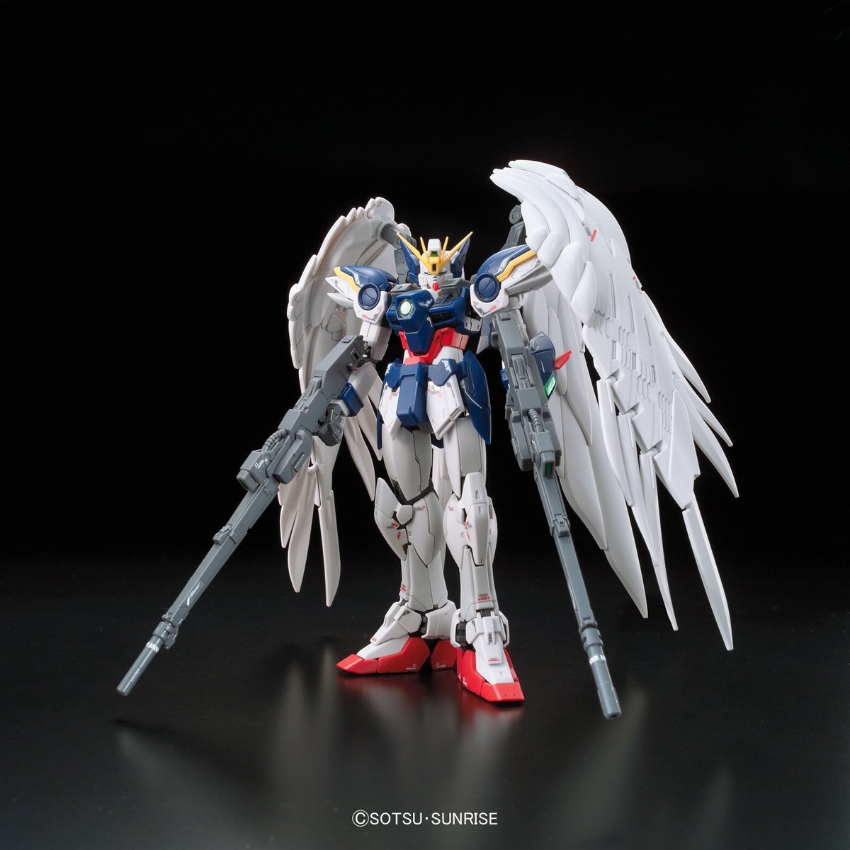 BANDAI 1/144 RG Gundam Wing Gundam Zero EW XXXG-00W0 Plastic Model