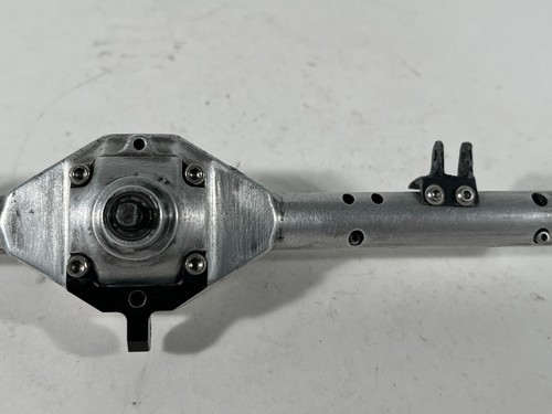 Rare Metal Concepts HD Version Silver Milled Rear Solid Axle Axial Yeti Vanquish - Picture 10 of 24