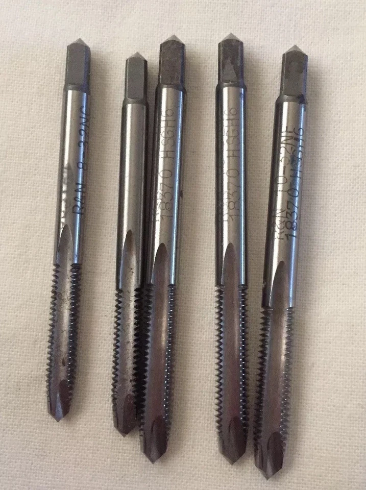 Grifos R&N 10-32 y 8-32 (5 piezas) Foto 3 de 3