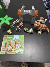 10939 LEGO Duplo Jurassic World T Rex And Triceratops Breakout