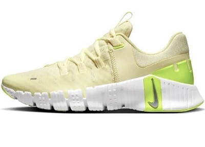 Nike Free Metcon 5 Women's Mesh Sneaker Citron Tint/Volt DV3950-800 Size 9.5