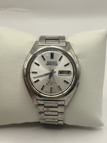 Seiko ACTUS 7019-8010 Date-Day 21 Jewels 38mm Vintage Watch