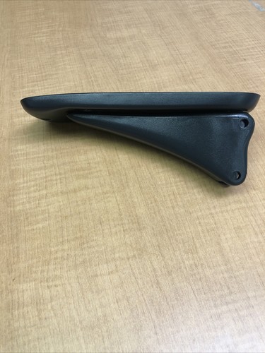 Humanscale Freedom Office Chair: New Style Advanced Arm Cup - Right Side Only - Picture 6 of 7