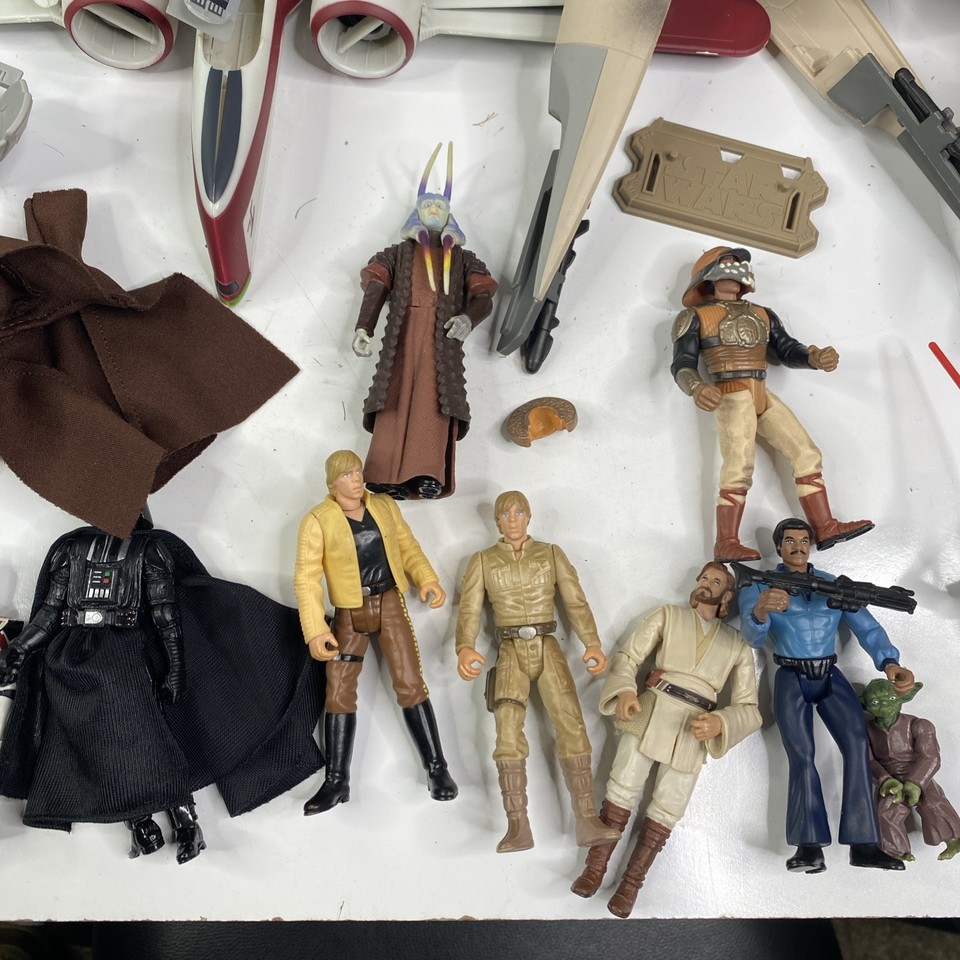 Huge Star Wars Lot 2000s- Action Figures, Vehicles, Lightsabers, and ...
