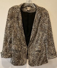Women s Chicos Size 1 Blazer Jacket Leopard Print Cuffed Sleeve Pockets