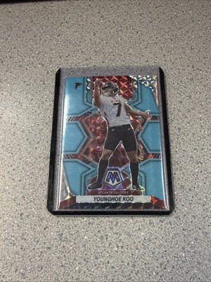 2022 Panini Mosaic - Younghoe Koo #9 Blue Fluorescent Mosaic Prizm