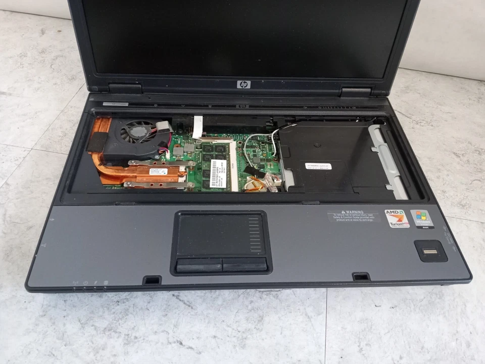 HP Compaq 6515b 14" Laptop AMD Turion X2 CPU 1GB RAM - PARTS/REPAIR -READ -RR - Image 2 of 4