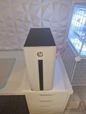 HP 550 Core i5-6400 2,7Ghz 8Gb RAM 240Gb SSD Radeon 2Gb Wifi.