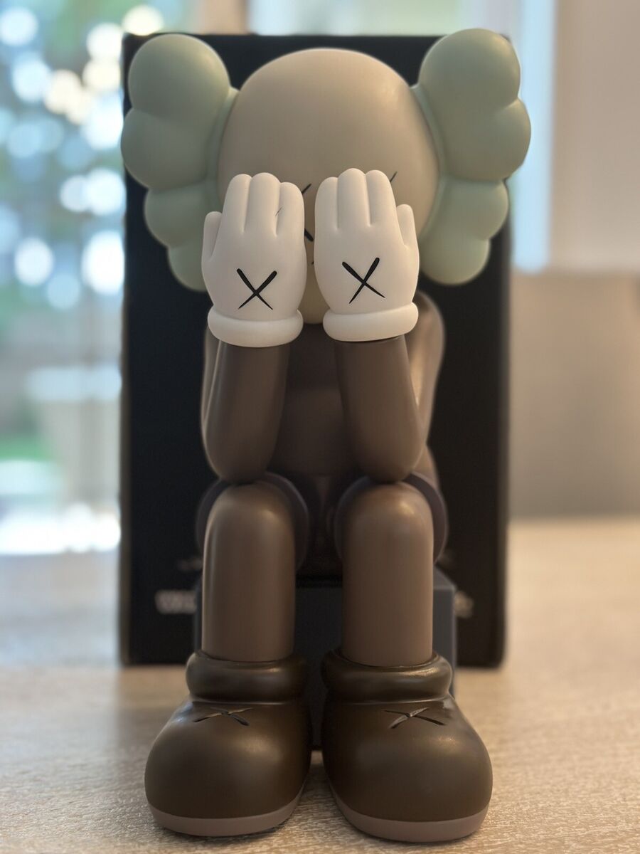 本店は & 人面犬 2点まとめて出品 MEDICOM TOY KAWS..13 一般 本店は & 人面犬 2点まとめて出品 MEDICOM TOY KAWS..13 一般