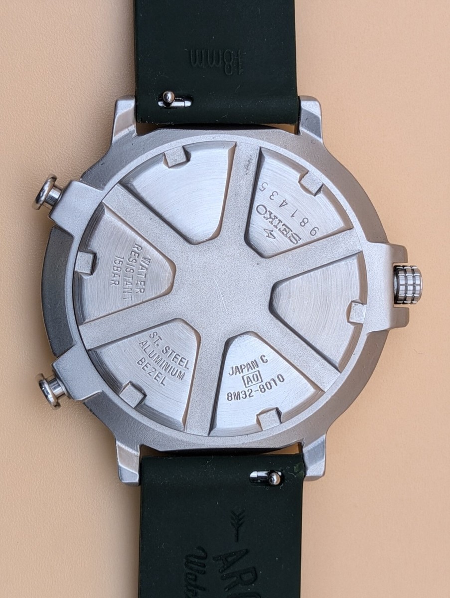 SEIKO セイコー 8M32-6010 サッカータイマー 腕時計 レア Seiko F.C. Timer 8M32-6010 — VintageSeikos.NL