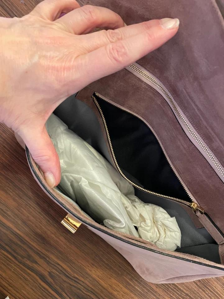 Bolso sin asas Bruno Magli beige gamuza con bolsa antipolvo Foto 4 de 4