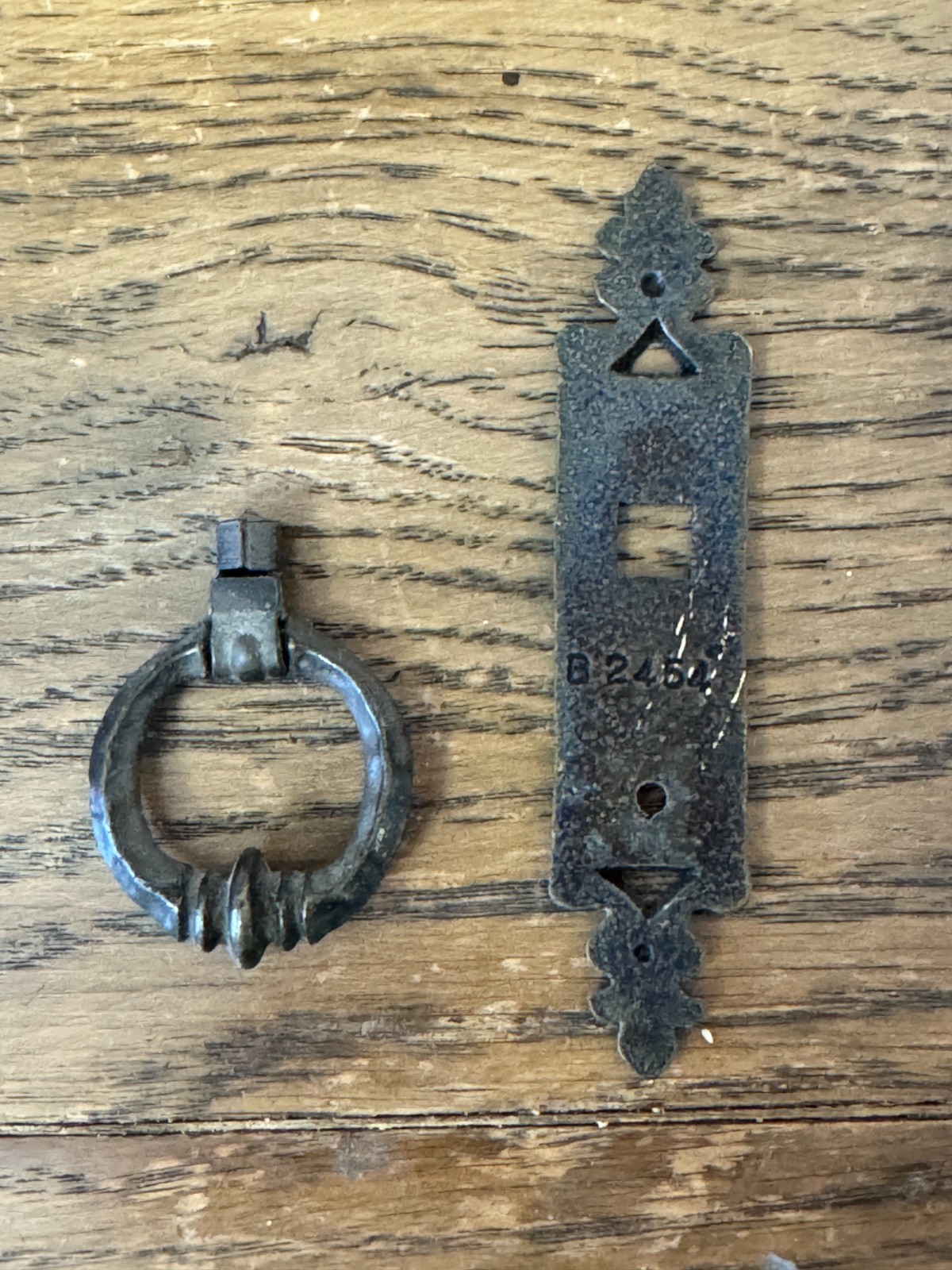 Original Ethan Allen Royal Charter 1 1/8" Drop Door Pull & Backplate B2464