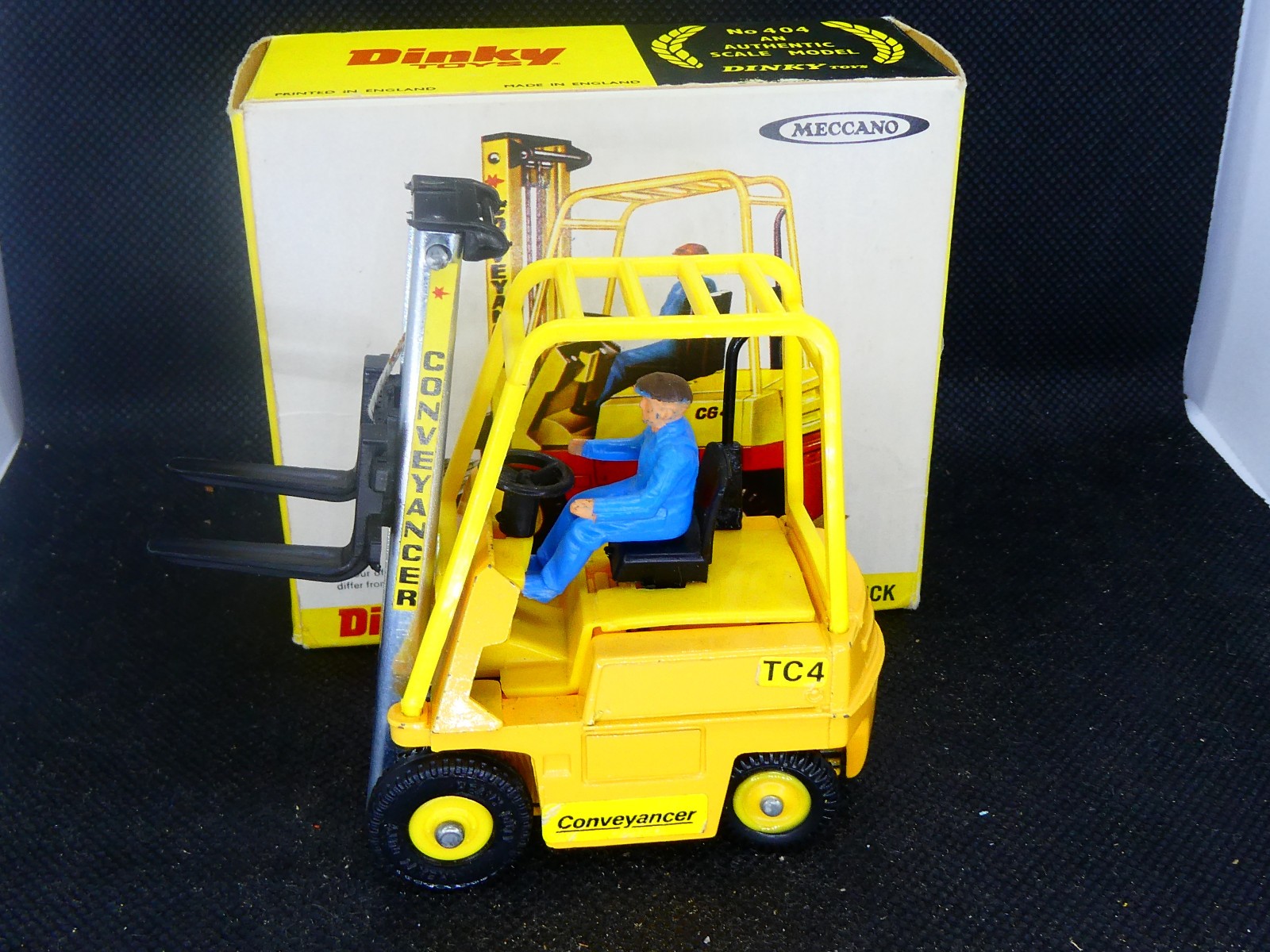 dinky toys　conveyancer fork lift truck Vintage Dinky Toys #404 Yellow Conveyancer Fork Lift Truck Meccano