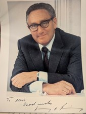 Autograph on photo of Secretary of State Henry Kissinger 1973 - 1977