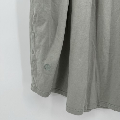 Lululemon Gray Sleeveless Tank Top Womens Size 10 *Read* Lightweight Gym Running - Picture 5 of 7