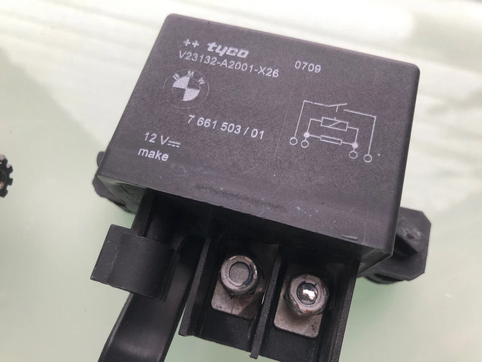 Caja relé solenoide motor de arranque original BMW F800s motor plateado F800gs St 2007 R Foto 3 de 4