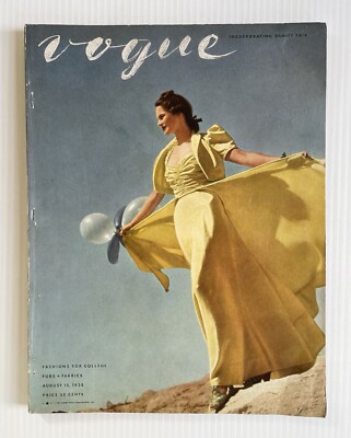 VOGUE FASHION MAGAZINE　MARCH 1, 1938 August 15, 1938 Vintage Vogue Magazine, Vanity Fair, Fashions For