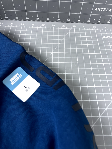 Carhartt Women's Relaxed Fit Long Sleeve Graphic Hoodie TEAL Large (12-14) NEW~~ - Picture 6 of 10