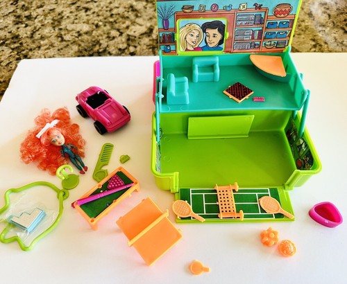 Caboodles Rec Room Garage Playset Case 1993 Toy Biz Vintage Playset w/Doll Car - Picture 2 of 8