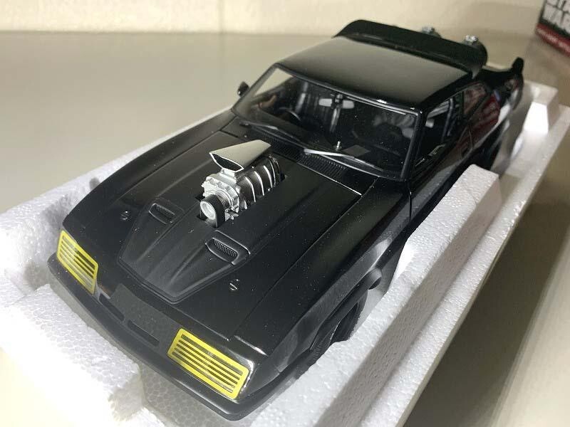 AUTOart MADMAX2 Interceptor 1/18 Unopened, unused Black w AUTOart MADMAX2 Interceptor 1/18 Unopened, unused Black w