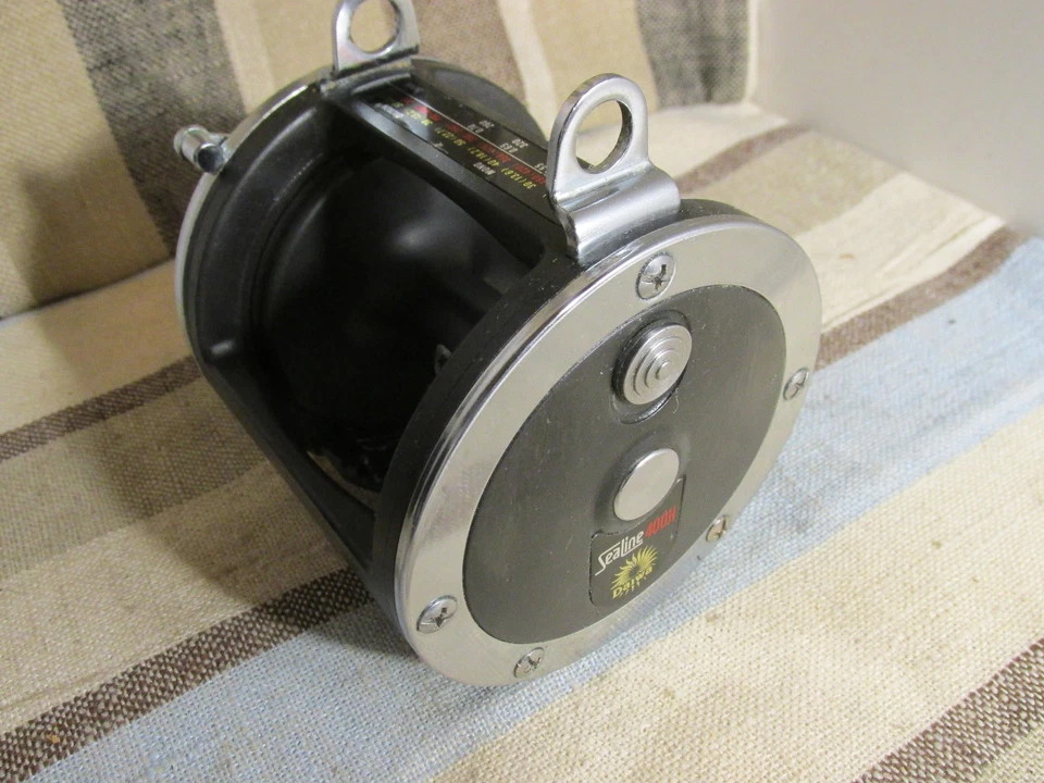Carrete de pesca convencional de caza mayor Daiwa Sealine 400H hecho en Japón Foto 4 de 4
