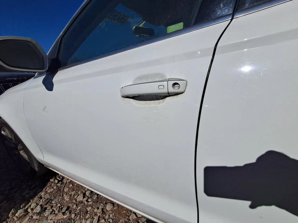 (LOCAL PICKUP ONLY) Driver Left Front Door Fits 12-18 AUDI A6 2630430 - Image 2 of 4